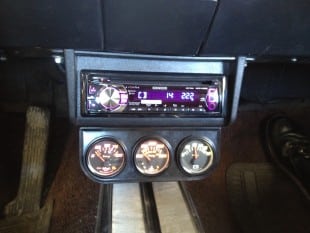 classic-car-stereos-17